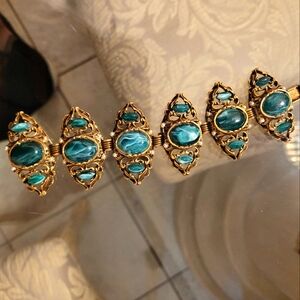 Elegant Gold Tone Malachite Bracelet